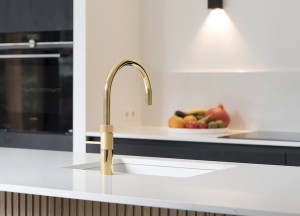 Luxe maatwerk keuken in zwart wit | Kitchenstudio