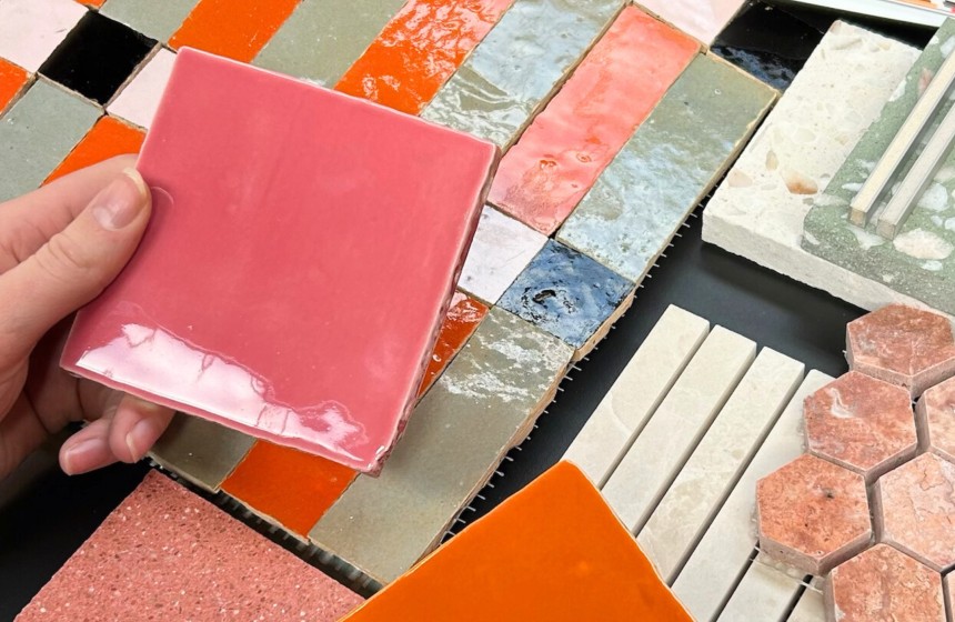 HANDGEMAAKTE TEGELS UIT ALLE WINDSTREKEN