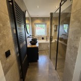 Foto 0 - De Jong Sanitair en Tegels uit Genderen