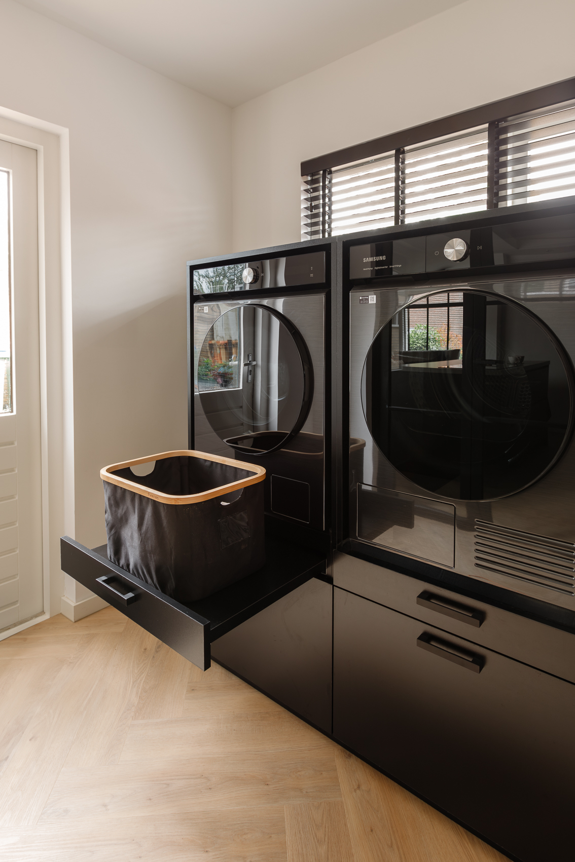 Wasmachinekast met uittrekplateau | Wasombouw