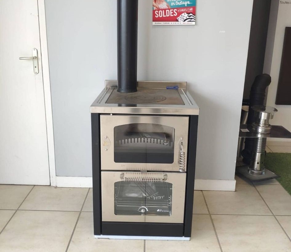 De Manincor Domino D6 MAXI