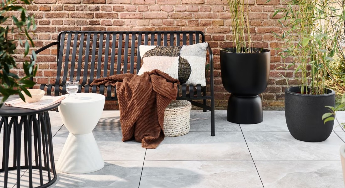 Keramische tuintegels klaar voor de herfst en winter