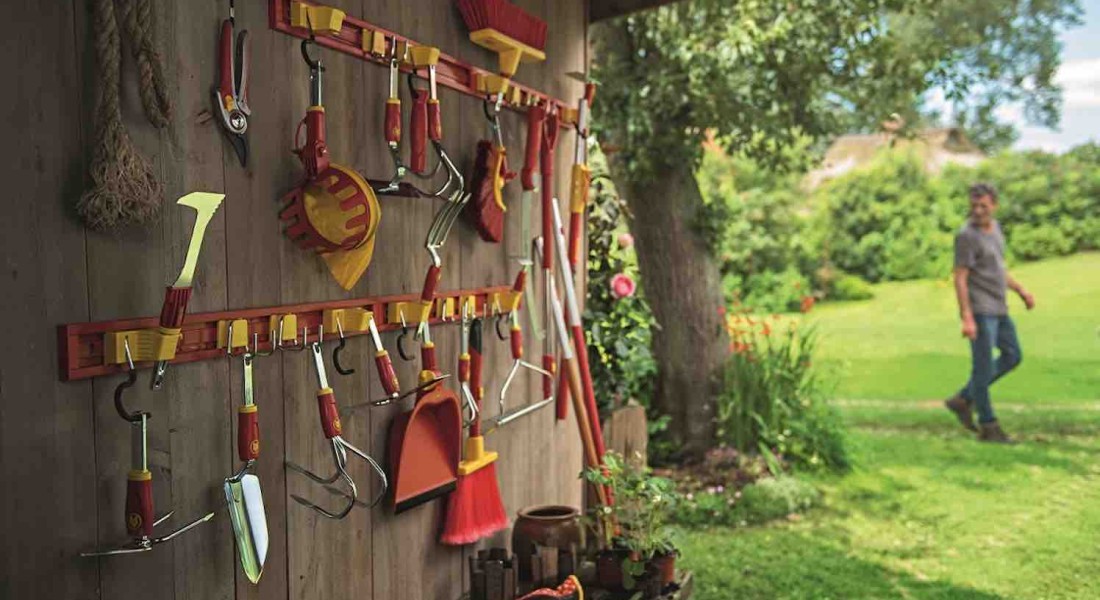 Onkruid bestrijden zonder gif: natuurlijke oplossingen die werken