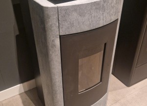 Een moderne RIKA pelletkachel met een vernieuwd jasje