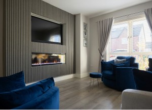 Tv combineren met een haard in de woonkamer: zo pak je dat slim aan