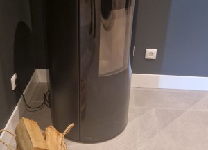 Een ronde pelletkachel van RIKA zonder nadelen