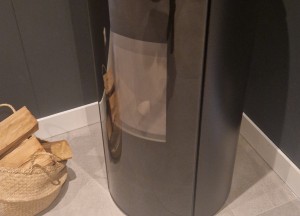 Een ronde pelletkachel van RIKA zonder nadelen