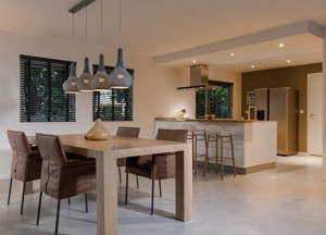 Beton ciré vloer vs gietvloer: de verschillen en voordelen op een rij