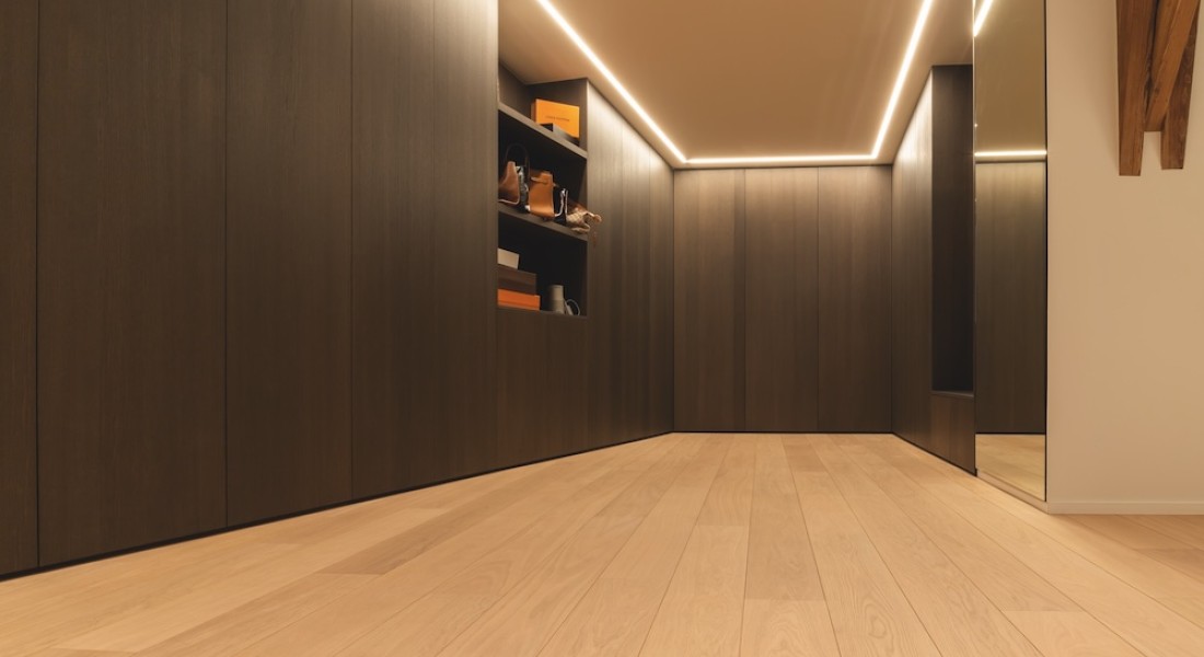 Hout behandelen in één laag: waarom minder olie soms meer doet