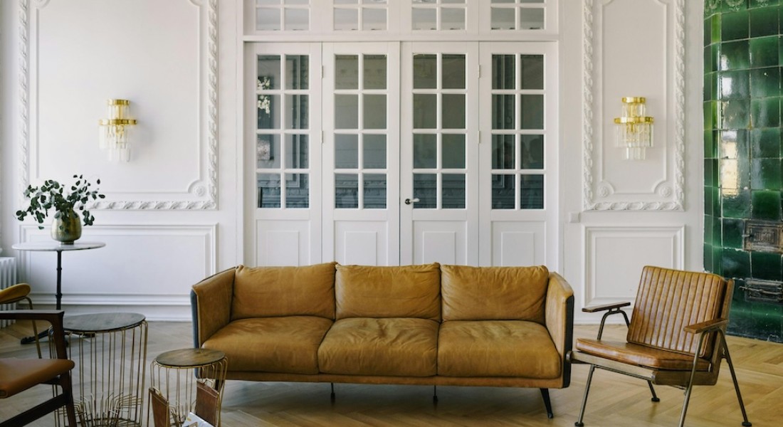 Veilig én stijlvol: zo stem je deurbeslag af op je badkamerontwerp