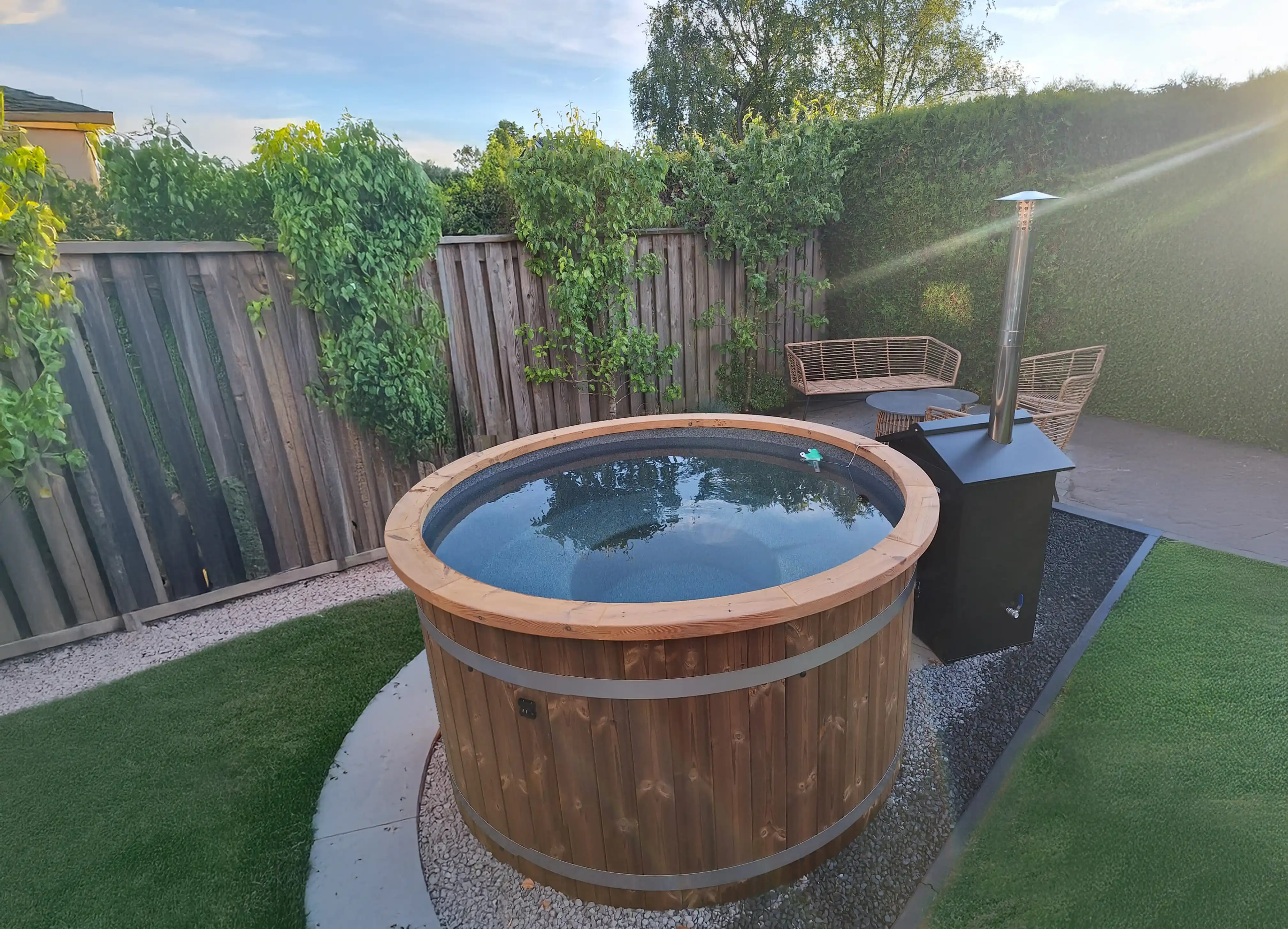Hottub met Biokachel | Ticra Outdoor