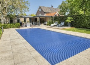 Zwemseizoen verlengen: zo houd je het water langer warm