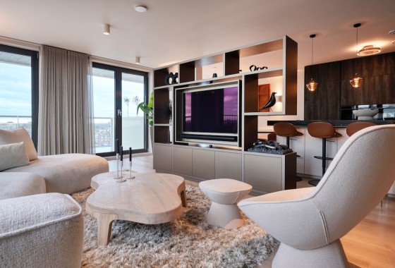 Project Felice Stahlie: High & L'eau