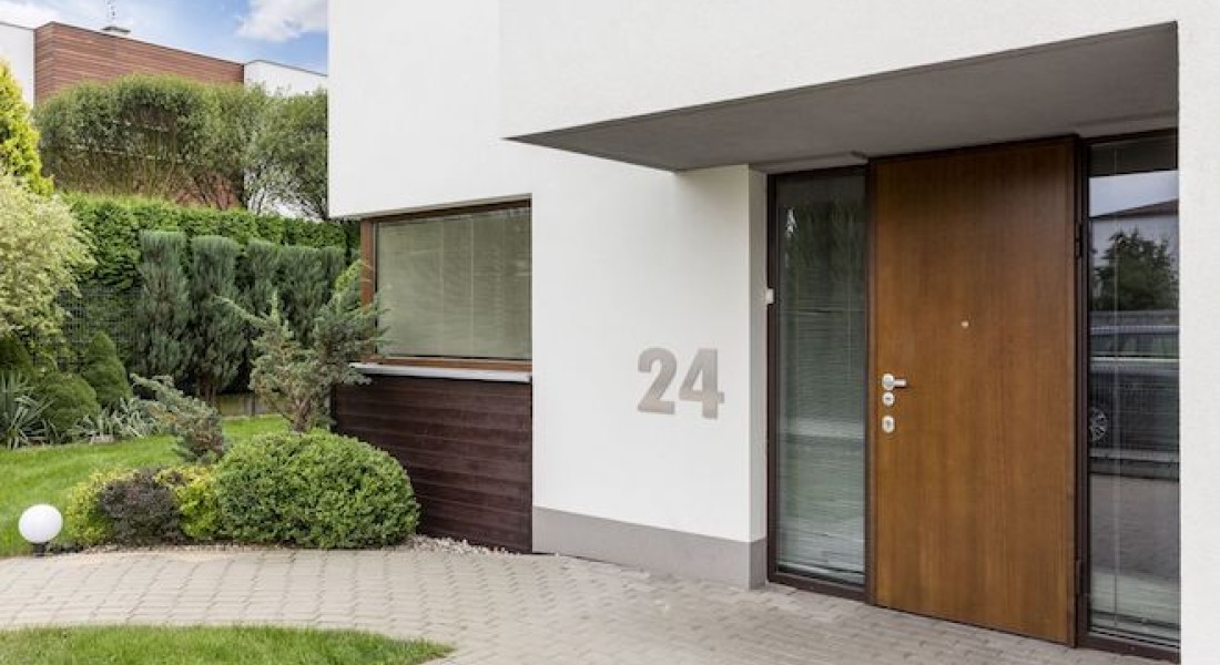 Luxe uitstraling met grote huisnummers