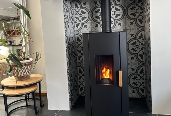 Geluiden uit je pelletkachel? Zo herken je wat normaal is en wanneer je moet ingrijpen