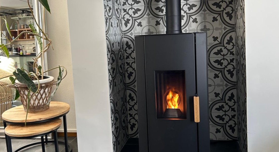 Geluiden uit je pelletkachel? Zo herken je wat normaal is en wanneer je moet ingrijpen