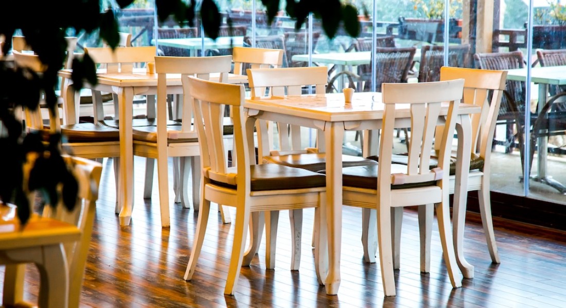 Welk horeca meubilair zet jij in je zaak en op je terras?