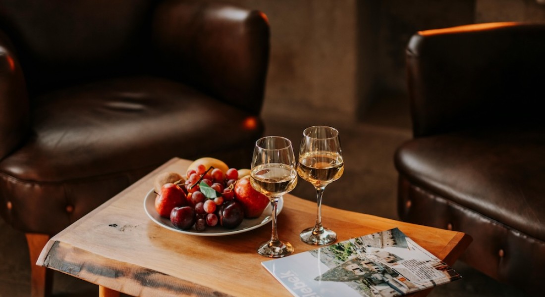 Een haard als hart van je interieur: zo stem je alles op elkaar af