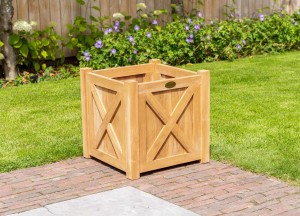 Plantenbak met kruis | Puurteak - Puurteak tuinmeubelen