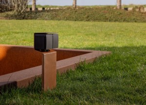 Zo regel je stroom in je tuin: ontdek de Niko Hydro tuinpaal - Niko