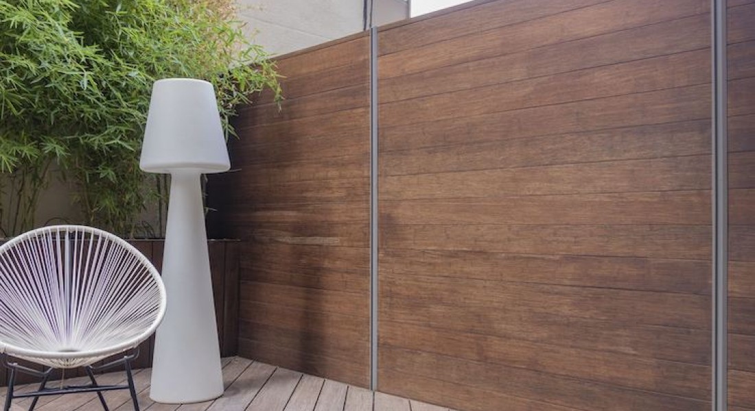 Duurzame tuinmaterialen: bamboe, gerecycled hout en meer