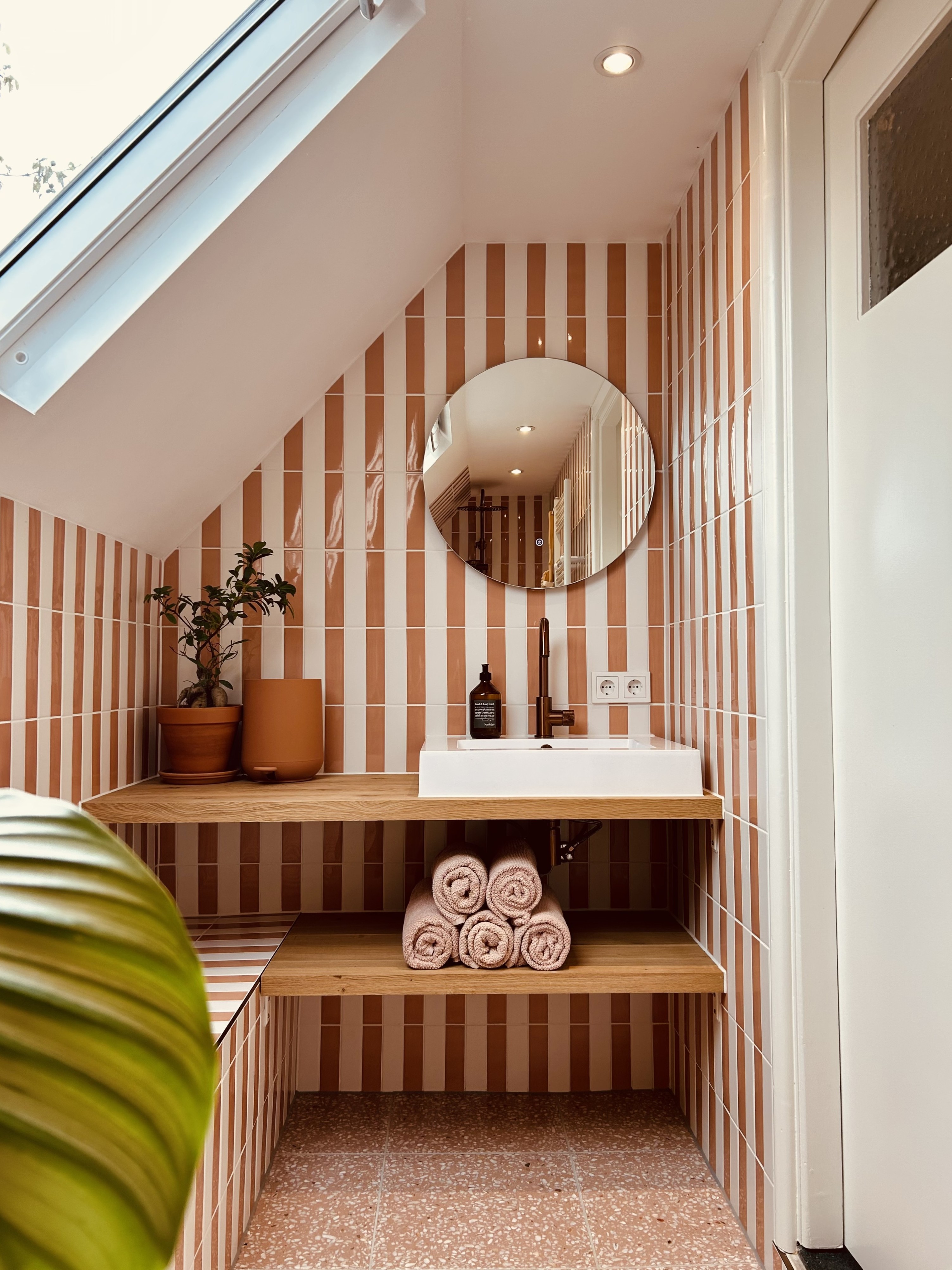 Pure Peach, Opaco Piano White, Terrazzo Al Lampone | Designtegels.nl