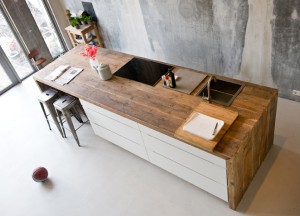 Houten werkblad in de keuken: stijlvol of juist onpraktisch?