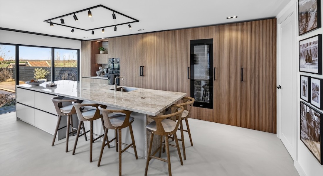 Binnenkijken in een luxe keuken met unieke details