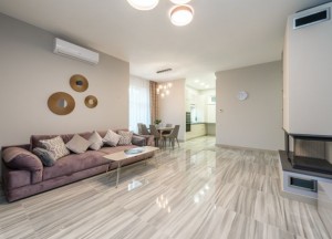 Waar let je op bij het kiezen van een nieuwe vloer voor de woonkamer?