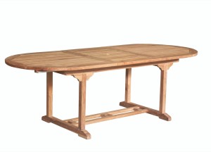 Ontdek de uitschuifbare ovale tuintafel van teakhout, die uitrekt tot 240 cm. Perfect voor zes personen, met RVS bouten en beslag en een ingebouwde parasolopening.