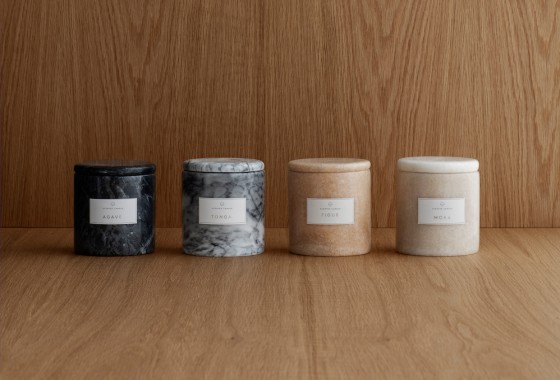 Geur en stijl in huis met geurkaarsen in luxe marmeren houder - Bath & Living