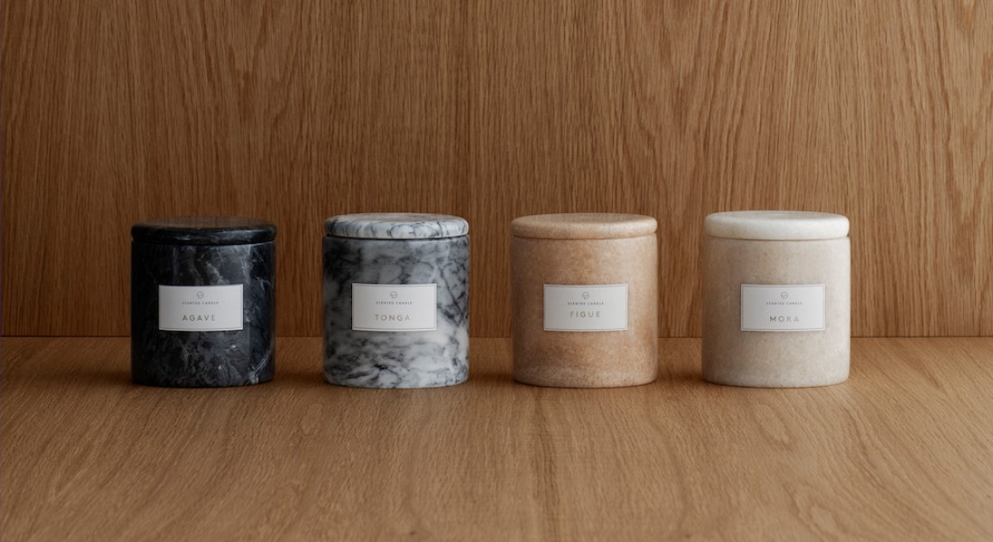 Geur en stijl in huis met geurkaarsen in luxe marmeren houder
