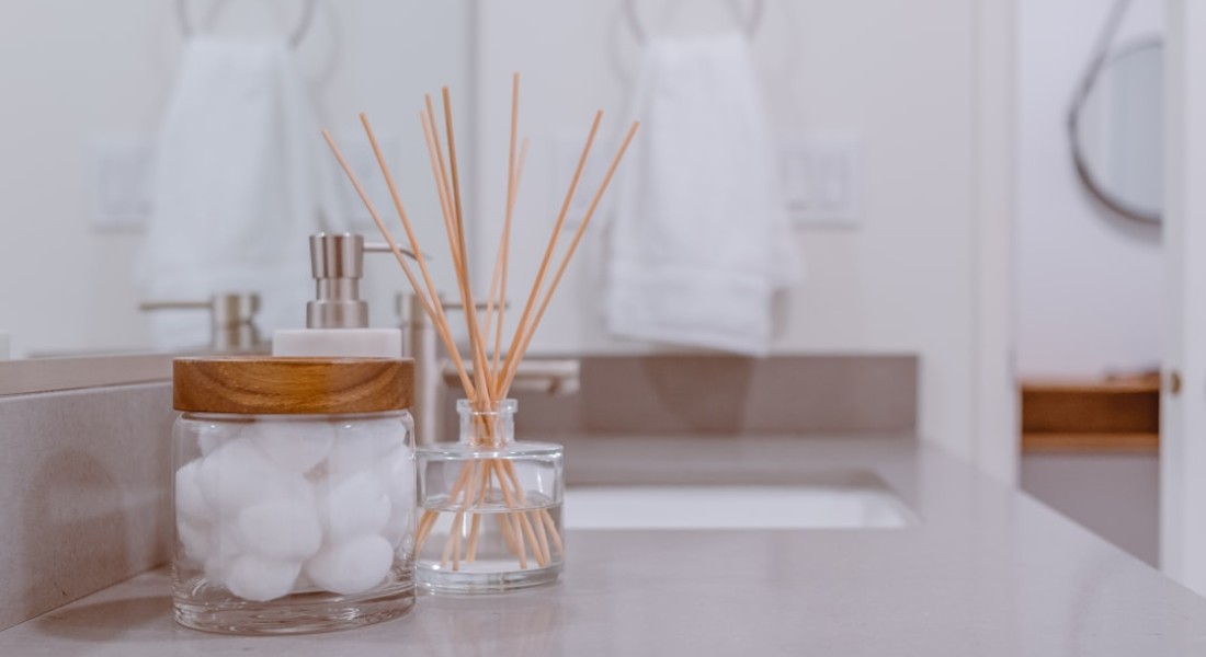 Je badkamer opnieuw afkitten: 5 handige tips
