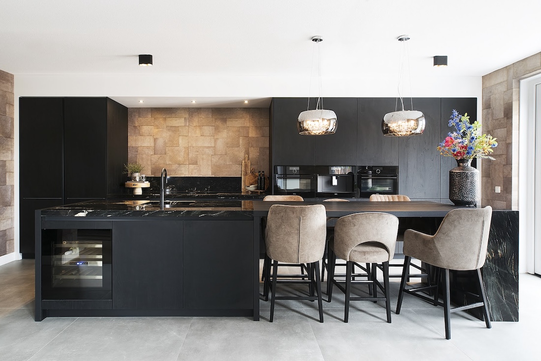 Zwarte high end keuken | Kitchenstudio