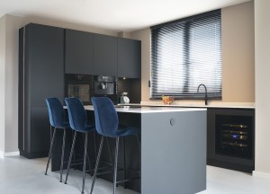 Luxe mat zwarte keuken | Kitchenstudio