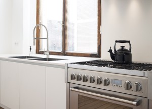Witte keuken in monumentaal pand | Kitchenstudio