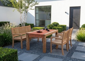 De tuintafel waar je de hele zomer aan wilt blijven zitten - 