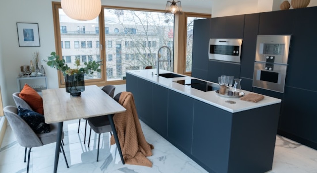 Compacte keuken in je appartement? Met deze tips oogt het verrassend ruim