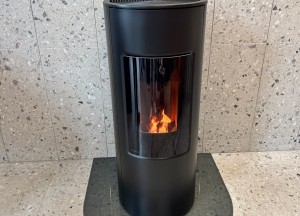 RIKA Vivo, de stijlvolle hoofdverwarming op pellets - RIKA: Houtkachels, pelletkachels en combikachels RIKA Vivo, de stijlvolle hoofdverwarming op pellets - RIKA: Houtkachels, pelletkachels en combikachels