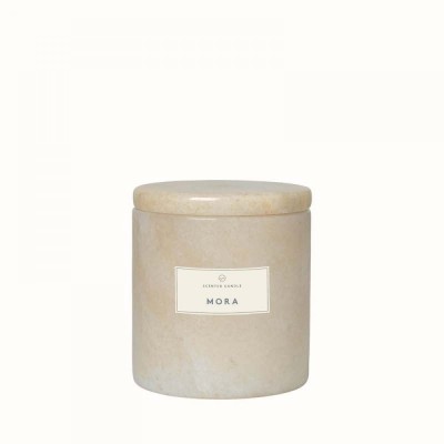 FotoGeur en stijl in huis met geurkaarsen in luxe marmeren houder