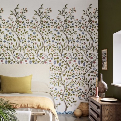FotoOriginele patronen uit historische panden op de muur. Little Greene behangcollectie