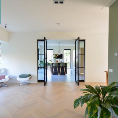 FotoBinnenkijken: Stalen taatsdeuren op maat gemaakt