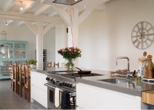 Landelijke of moderne keuken: welke stijl past bij jouw woning?