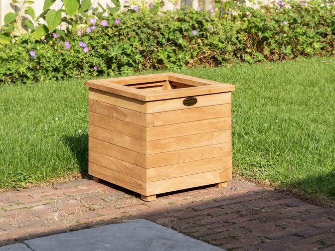 Teak plantenbakken