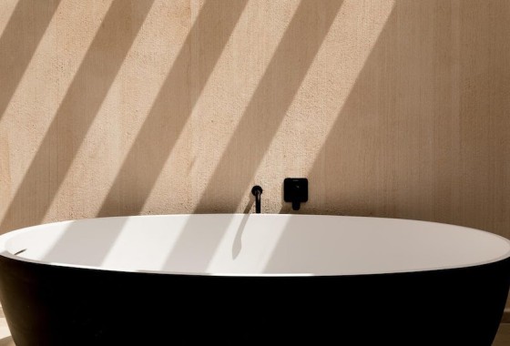 Geef je badkamer karakter met jouw favoriete kleur - Not Only White
