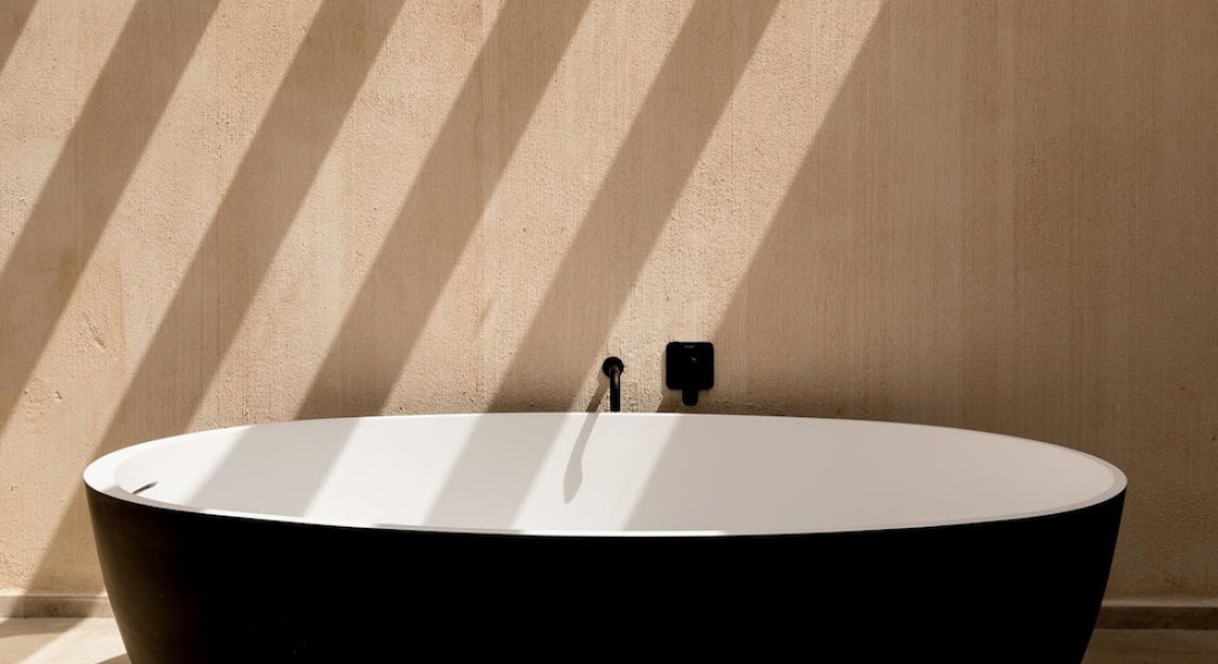 Geef je badkamer karakter met jouw favoriete kleur
