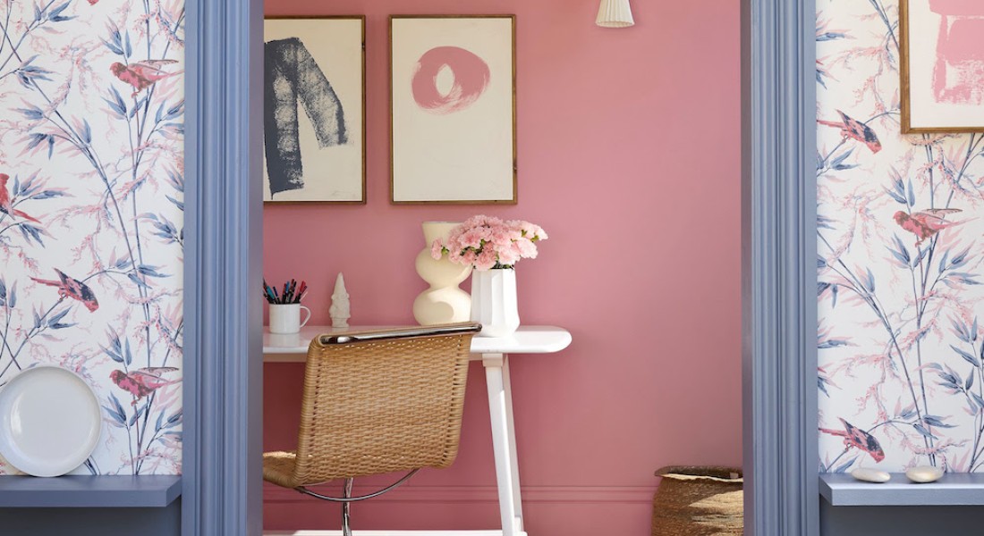 Steun Pink Ribbon met behang en verf van Little Greene
