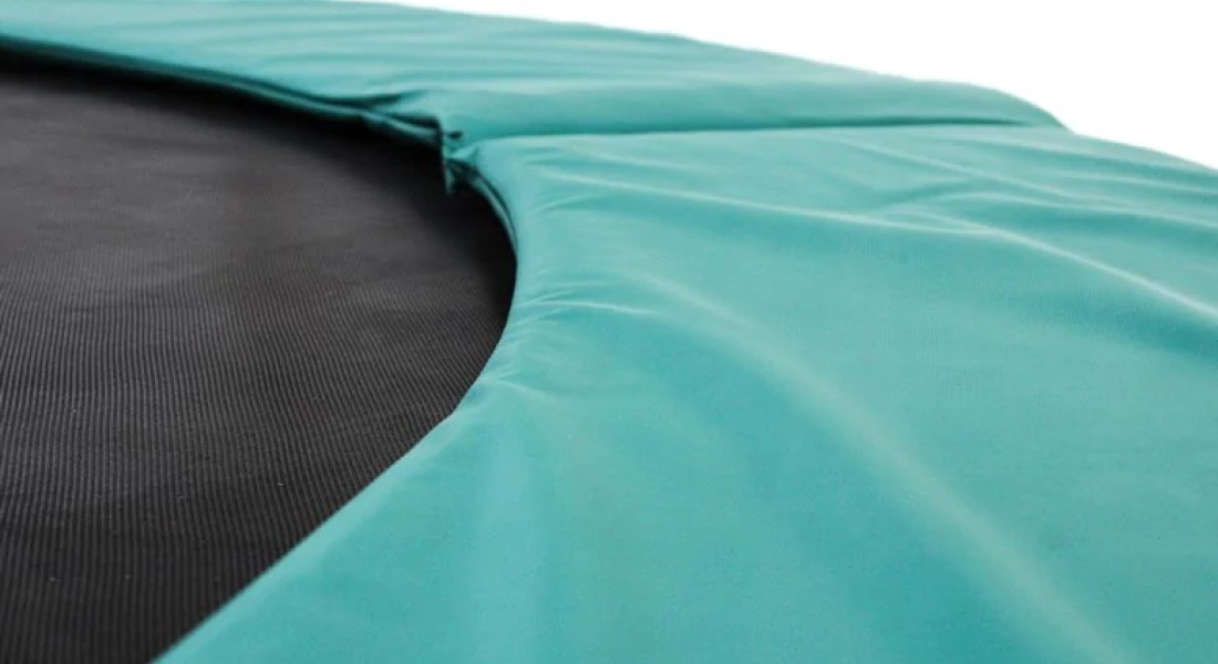 Trampoline rand vervangen? Zo kies je de juiste beschermrand’