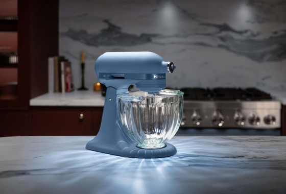 KitchenAid laat iconische keukenmixer stralen