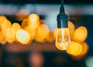 Buitenlicht dat klopt van oprit tot terras